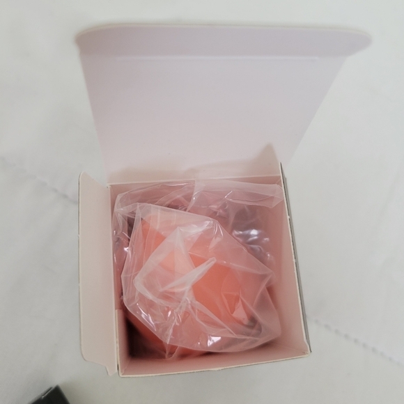 NEW Dose Of Colors Make up Bundle - Picture 7 of 10